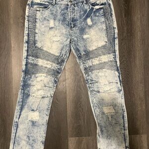 Stylish Blue Distressed Jeans
